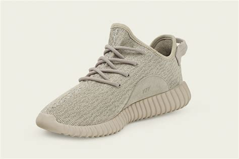 Adidas yeezy is a fashion collaboration between german sportswear company adidas and american designer, rapper, entrepreneur and personality kanye west. Yeezys Adidas - Adidas Schuhe versandkostenfrei im ...