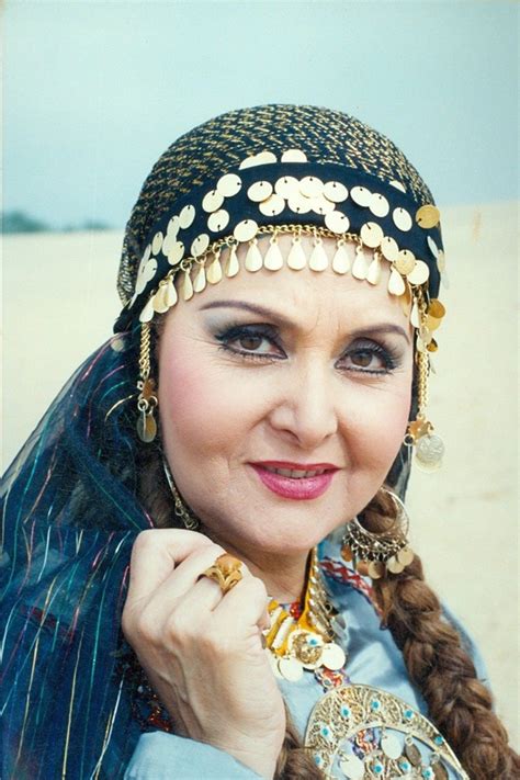 ليلى طاهر هي فنانة مصرية الجنسية اسمها عند الولادة شرويت مصطفى ابراهيم. جولولي | يشغل منصبا مرموقًا.. تعرف على نجل الفنانة ليلى ...