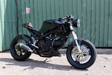 By now you already know that, whatever you are looking for, you're sure to find it on if you're still in two minds about ducati monster tank and are thinking about choosing a similar product, aliexpress is a great place to compare prices. A M900 Ducati Monster with a Ducati ST2 gas tank from "MIM ...