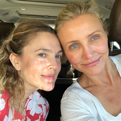 Cameron michelle diaz is an american retired actress who is also an author, producer, and model. Drew Barrymore e Cameron Diaz curtem dia de folga juntas ...