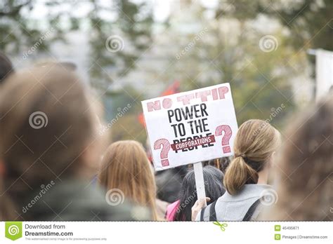 Aktuelle news zur demonstration in wien: Demonstration I Wien Mot Frihandelsavtal TTIP Redaktionell ...