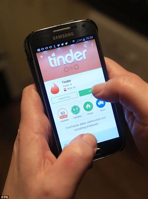 How to navigate the rest: Reddit user fell in in love on Tinder with a woman with ...