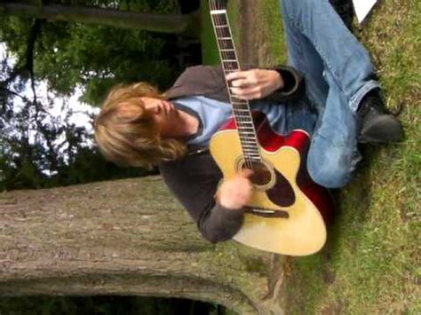 Sofa song (acoustic version) play 5. Sofa Song - The kooks By me - YouTube