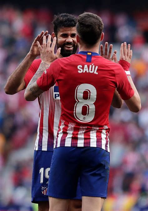 Ez oscar castro, atletico madrid profiljának aloldala statisztikák (pályára lépések, gólok, lapok / bajnokság, kupák, válogatott) és átigazolási történet. Saul Niguez of Atletico Madrid celebrates after scoring ...