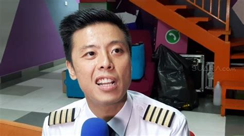 Namun melanie subono malah terlihat menyampaikan kritiknya terkait konten tersebut. Analisa Kapten Vincent Penyebab Sriwijaya Air Jatuh ...