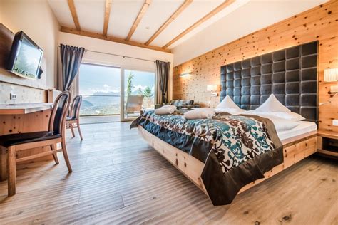 He came at a time when chinko ekun and zlatan were trending. Hotel Johannis - Feel Good Resort » Dorf Tirol / Meran ...