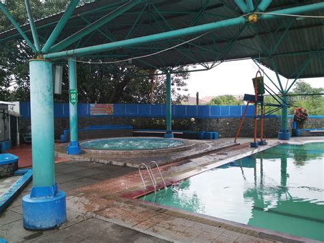 Setengah bagian kolam indoor setengah bagian lainnya outdoor. Kolam Renang Untuk Bayi di Bandung - Kabut, Teh Melati ...