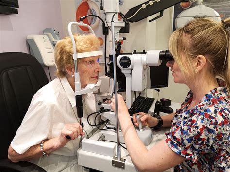 Indications for the use of a slit lamp in the nonophthalmology setting include any acute condition that requires magnification to inspect the anterior segment of the eye (ie. Using The New Slit Lamp | Focus Medical Eye Centre in Hailsham