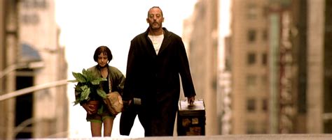 Léon and mathilda's apartment building might look like a place where burnouts escape to cook some meth, but the spot is actually an iconic part of new york city history. VC 15-06 Ciclo de Cine: "León: The Professional" | Vida ...