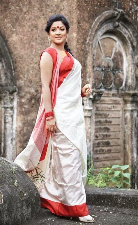 Now the actress seemed in various television commercials. Bangladeshi Model Actress: BD Model Urmila Srabonti Kar Hot Photo Collection