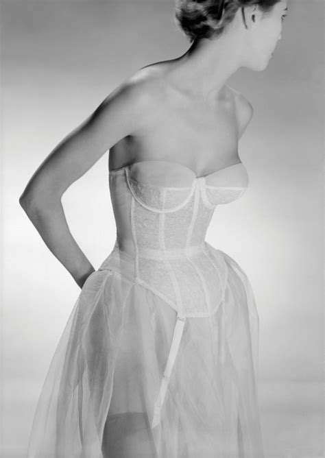 Follow several french parisian girls. France Has Passed a Bill Forbidding Too-Thin Models | Glamour