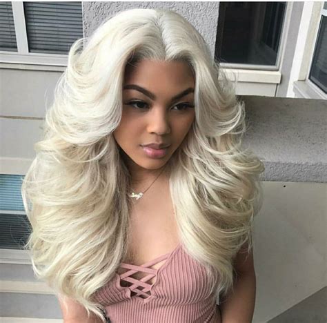 Now this feathery flip of the hair is back in full swing with a twist. That Farrah Fawcett! | Frontal hairstyles, Wig hairstyles