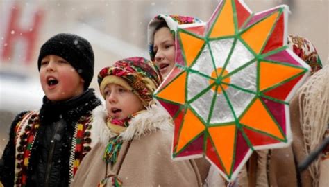 За християнським переконанням, ісус був посланий богом на землю задля спокутування гріхів і. Tradycje świąteczne, czyli jakie Święto bez pieśni ...