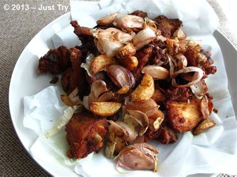 Resep minyak bawang putih goreng (garlic oil) sederhana spesial asli enak untuk berbagai macam masakan. Ayam Goreng Bawang Putih: Beratnya perjuangan membuat ayam ...