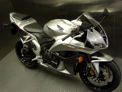 These are the stock specifications for an 08 cbr600rr. 08モデル ホンダCBR600RR｜ホンダ逆輸入 バイク新車 『バイクプラザ中野』