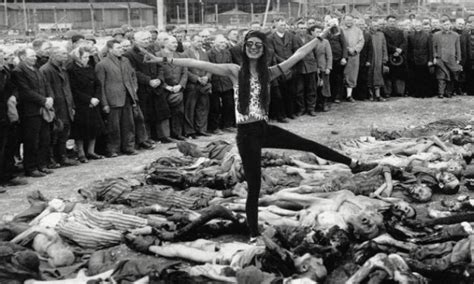 300 x 300 jpeg 13 кб. Artist mocks Holocaust tourists by putting their selfies ...