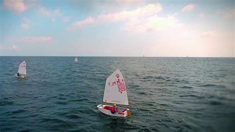 Etter litt for mye utagerende festing, med påfølgende urovekkende videoer spredt i sosiale ikke minst irriterer vi oss over hans eklatant sleipe/uspiselige tremenning, august (malte gårdinger); Yachting Malta - Your Young Sailors' Destination - Royal ...