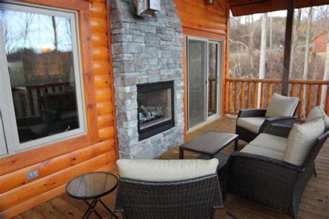 Maybe you would like to learn more about one of these? Happy Bear's Hideaway - Luxury Plus 2 Bedroom Gatlinburg ...