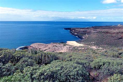 Der playa las tejitas ist ein recht langgezogener sandstrand. Teneriffa - FKK-Strand Playa Blanca bei La Caleta