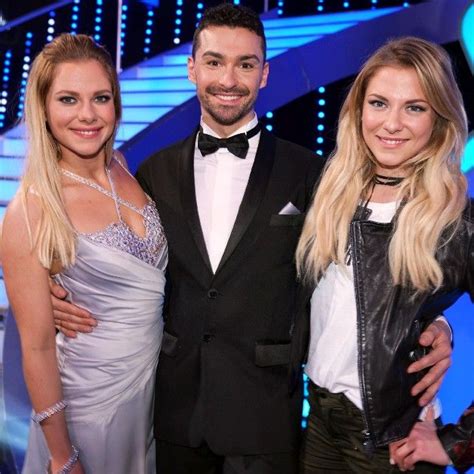 Cheyenne pahde blüht bei let's dance noch einmal so richtig auf und tanzte sich sicher durch die ersten shows und scheint die sportliche herausforderung zu genießen. Let's dance 2017 am 24.3.2017: Tänze im 8oer-Special ohne ...