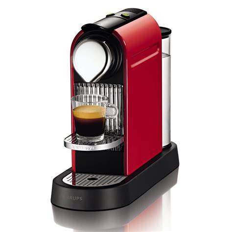 Capsule coffee maker is required to insert coffee capsule into machine and the remaining procedure is completed by machine till the preparation of toothsome cup of coffee without any other disturbance. Expresso à capsule Nespresso KRUPS XN7006 reconditionné ...