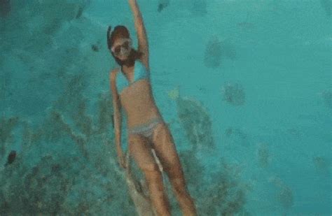 225 free videos of underwater. Jessica Alba Hot GIFs From Her Sexiest Years