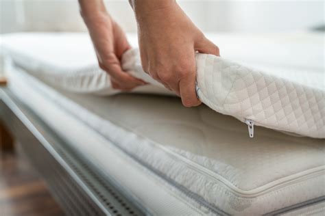 Our post talks about how to keep a mattress topper from sliding. How To Keep a Mattress Topper From Slding (Instructions)