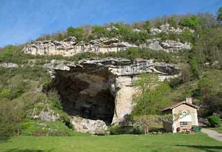 Laissons de côté les multiples noms qui lui sont donnés: Grotte Mas d'Azil - grotte - visite - images - Hominidés