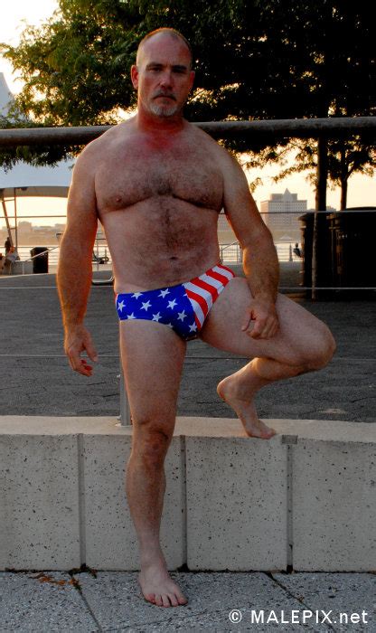Saunas aren't just good for relaxation. Fluidr / Skybuck in a Stars & Stripes Bikini by JeffBearNYC