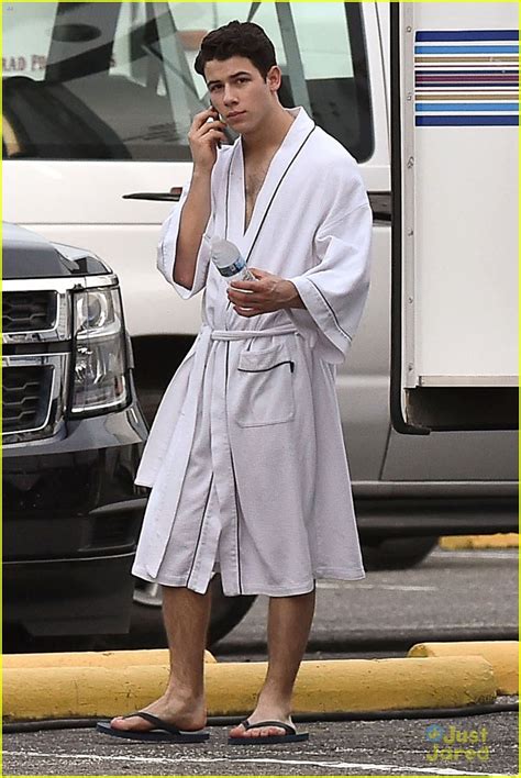 This scream queens baby theory has pretty much been proven. Nick Jonas Wears Bath Robe on 'Scream Queens' Set! | Photo ...