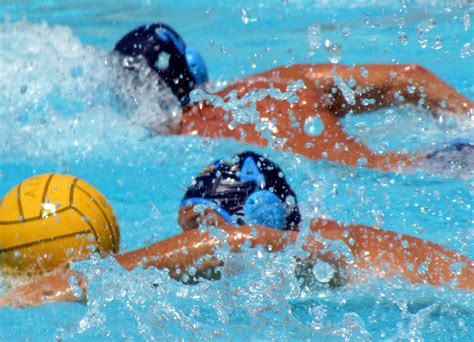 Alla fine, a imporsi è stato lo stile europeo, più veloce e meno pericoloso. 8° Campionato Nazionale di Pallanuoto » csenveneto.it