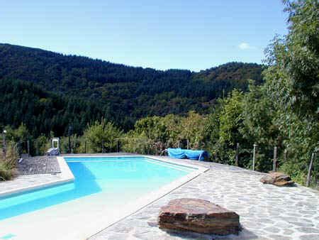 Die sonne schickt gerade die letzten strahlen. FKK Campingplätze in Frankreich