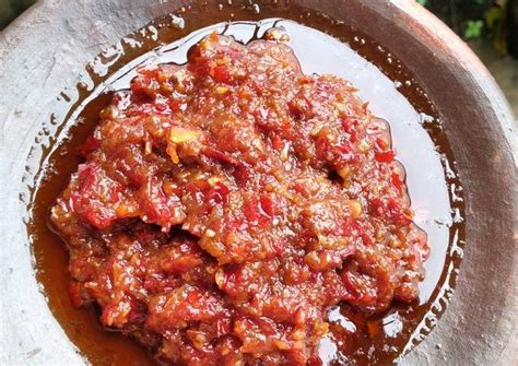 Rasa terasi yang berada pada sambal tidak terkalahkan dengan sambal lain, sehingga sambal terasi menjadi pilihan sambal yang sangat diminati banyak untuk sambal yang lebih pedas, kita dapat menambahkan cabe rawit agar terasa nikmat. Pisang Goreng Sambal Terasi - Pisang goreng X Sambal ...