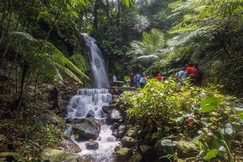 Curug nini terletak di desa cipaku, kec. Pekalongan Tawarkan Objek Wisata Curug Bendo | IHRAM