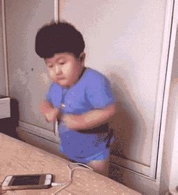 Just upload your own video or paste in a url and click create a gif. مدونة موقع فايع للصور: صور متحركة منوعة #Gifs #مضحك #Funny ...