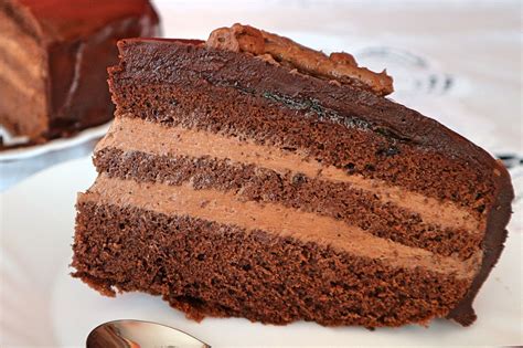 Maybe you would like to learn more about one of these? Torte "Prag" - leckeres Rezept für beliebten Klassiker ...