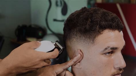 Mid skin fade + tapered neckline. How cut another Mid-Fade - YouTube