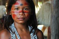 brasileiros brazil tribo amazonas indígenas tribal indias indios indigena indigenas tukana povos mulheres indígena indio escolha