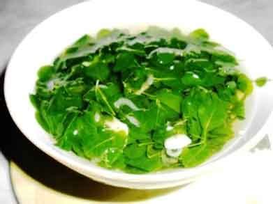 Maybe you would like to learn more about one of these? Segarnya Sayur Bening dari Daun Kelor - Daun Ijo