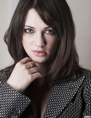 From la vedova analmente allegra. Asia Argento - Sa bio et toute son actualité - Elle