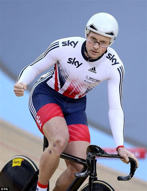Laura and jason kenny settled for silver medals at the tokyo olympics as great britain's crown slipped in the velodrome. Jason Kenny powers into world championship quarter-finals ...