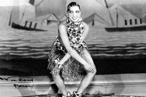 Her irrepressible charm and panache was embraced immediately by parisians when she arrived in paris in 1925. Josephine Baker: A Solo Mom and Her "Rainbow Tribe" | ESME