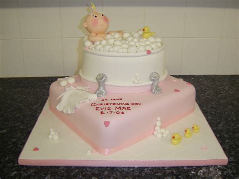 The baby bath tub might be freestanding or go inside of a standard bathtub. baby in bath cake | www.thecakecompanywarrington.co.uk ...