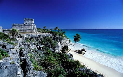 Tulum is beautiful, wild, and complicated. Las ruinas mayas de Tulum y su paradisíaco entorno