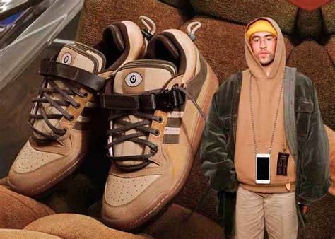 Bad bunny helped give a closer look at his upcoming adidas collaboration with a detailed view of his three stripes forum sneakers and more. Bad Bunny y Adidas lanzan zapatos inspirados en el café mañanero