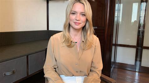 Virginie efira est une actrice, producteur associé belge. Festival de Cannes 2021 : à l'affiche du film "Benedetta ...