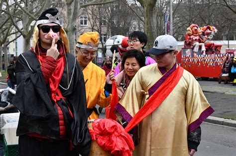 Ob privat oder immobilienmakler, bei uns findest du dein passendes haus oder wohnung direkt in der umgebung! 20200224_Meenzer-Chinese-auf-dem-Rosenmontagszug-in-der ...