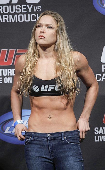 Finde deine reebok produkte in der kategorie: Ronda Rousey; muscle vs skinny, useless body any day ...