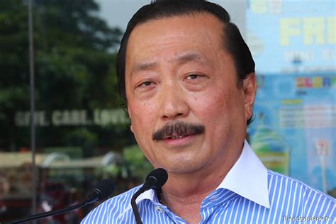 Vincent tan is married to pat tan née phua kim kee, popularly known as puan sri esther tan. Vincent Tan: Berjaya Corp has no interest in Sea Gamer ...