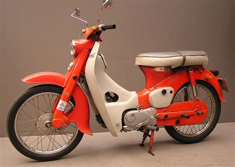 By mariantoposted on may 18, 2020june 15, 2020. 26+ Contoh Modifikasi Motor Jadul Honda 70 Terlengkap ...